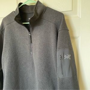 Mens XL Arc'teryx Covert 1/2 Zip black